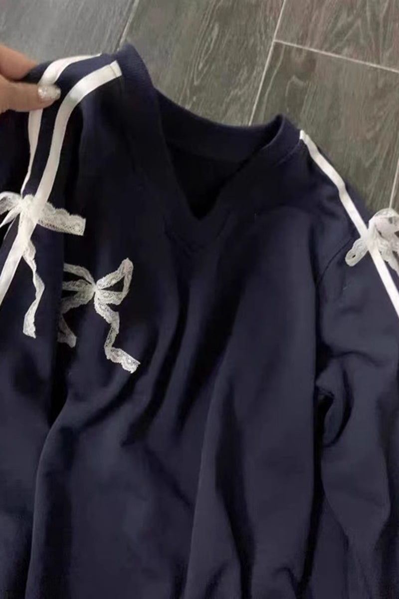 Bow Detail V-Neck Pullover