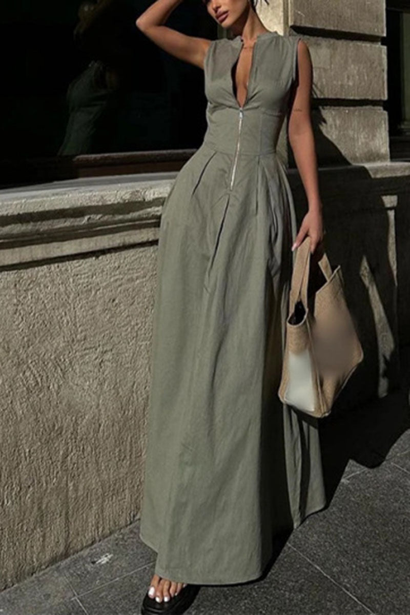 Sleeveless Pleated Maxi Dress