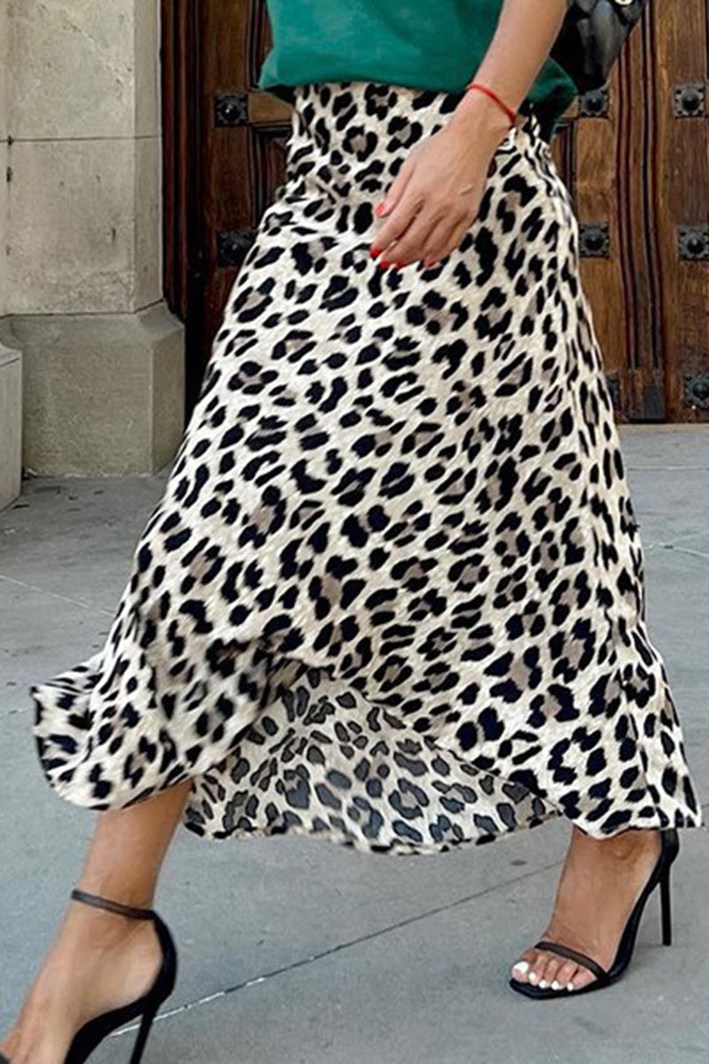 Flowing Leopard Print Midi Skirt