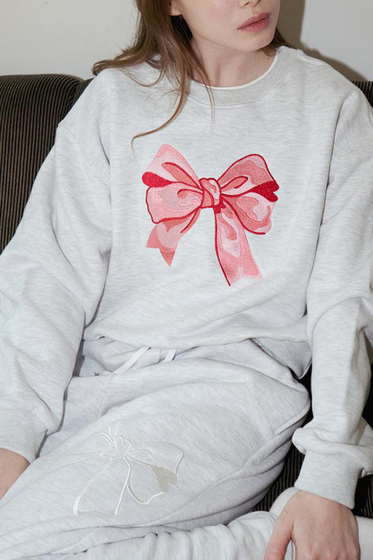 Bow Graphic Crew Neck Sweatshirt