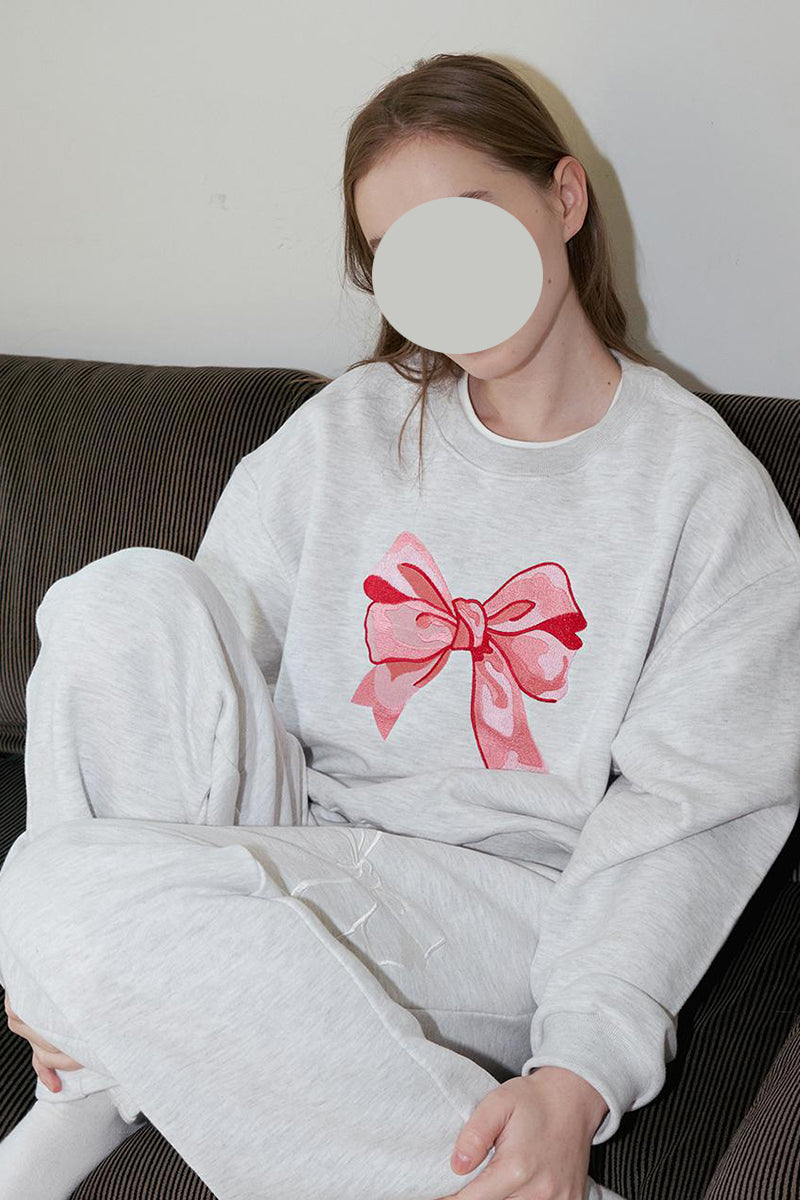 Bow Graphic Crew Neck Sweatshirt