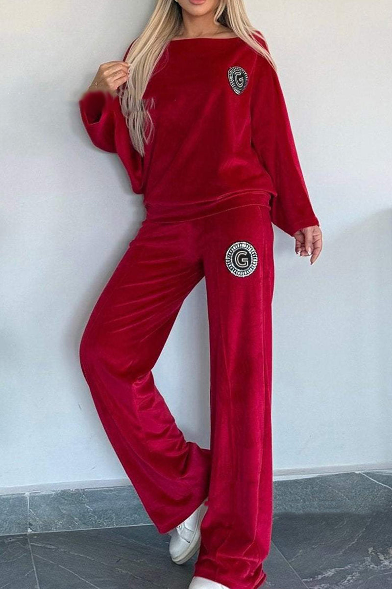 Causal Velvet Set